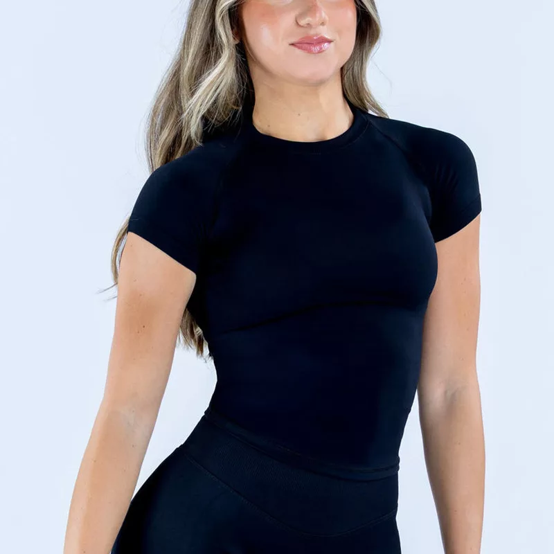 Women's Long-Sleeve Quarter-Zip Performance Top